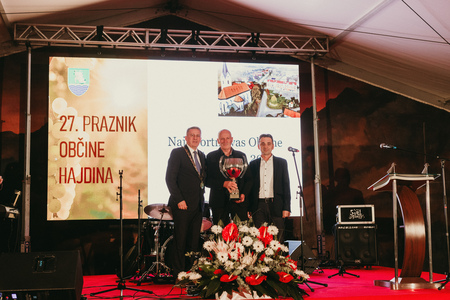praznik_25_0421